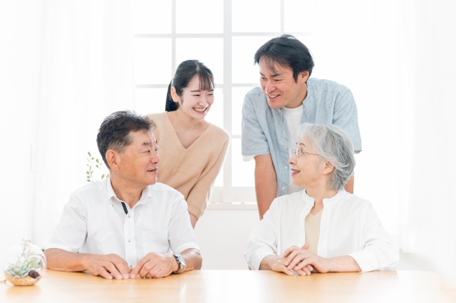 二世帯家族